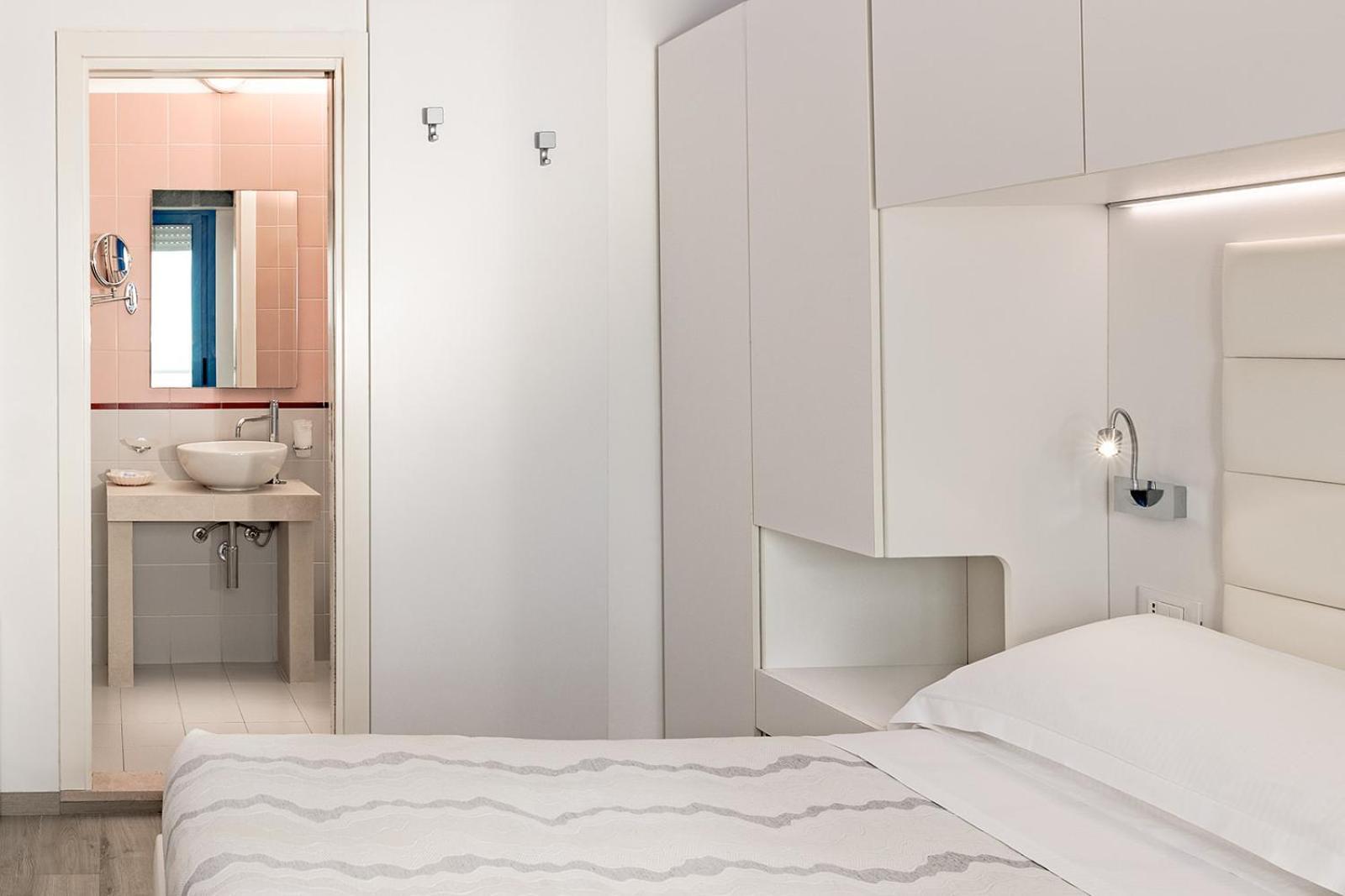 Hotel Eliseo 벨레지아아지마리나 외부 사진