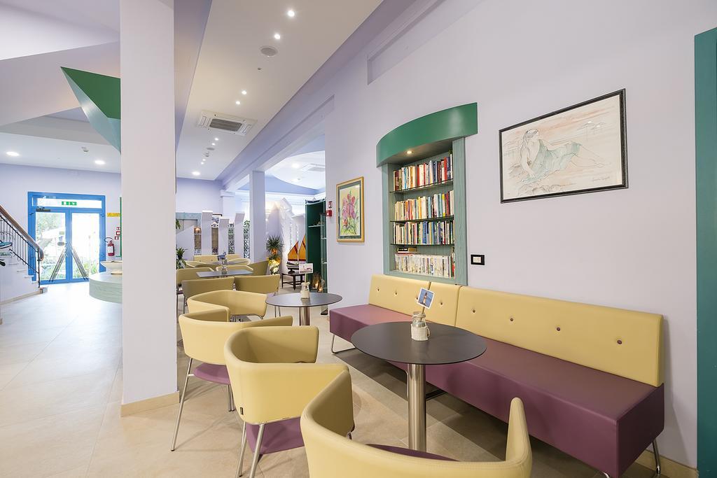 Hotel Eliseo 벨레지아아지마리나 외부 사진