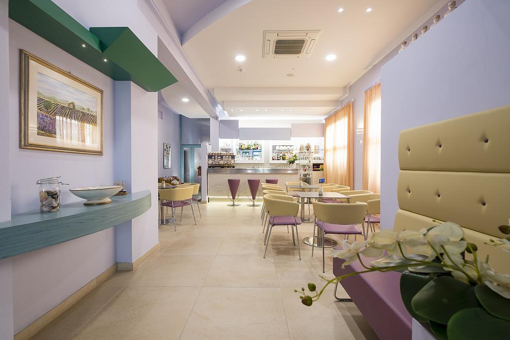 Hotel Eliseo 벨레지아아지마리나 외부 사진